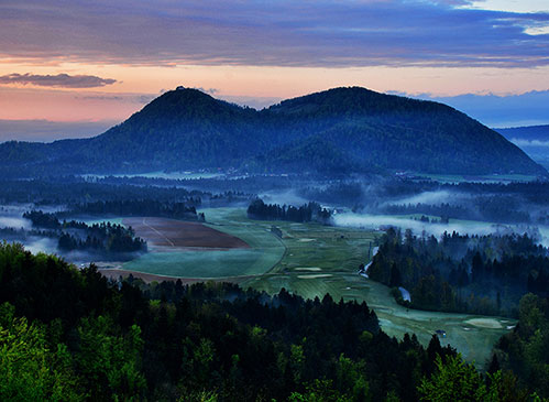 Šmarna gora in golf igrišče Smlednik, Šmarna gora, golf Smlednik